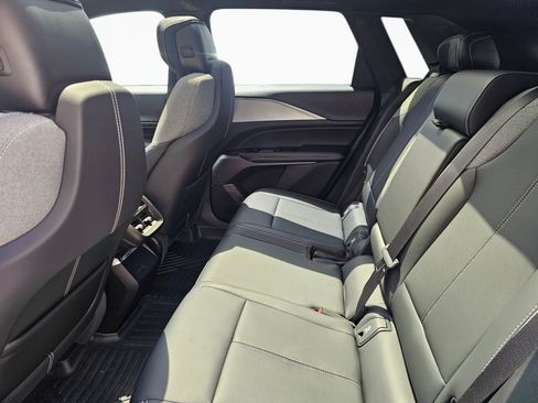 Certified 2024 Cadillac Lyriq Tech RWD image 19