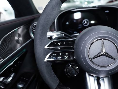 New 2025 Mercedes-Benz SL 63 AMG 4MATIC image 17