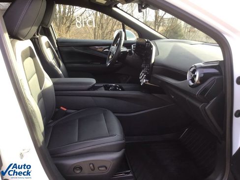 Used 2024 Chevrolet Blazer EV LT image 23