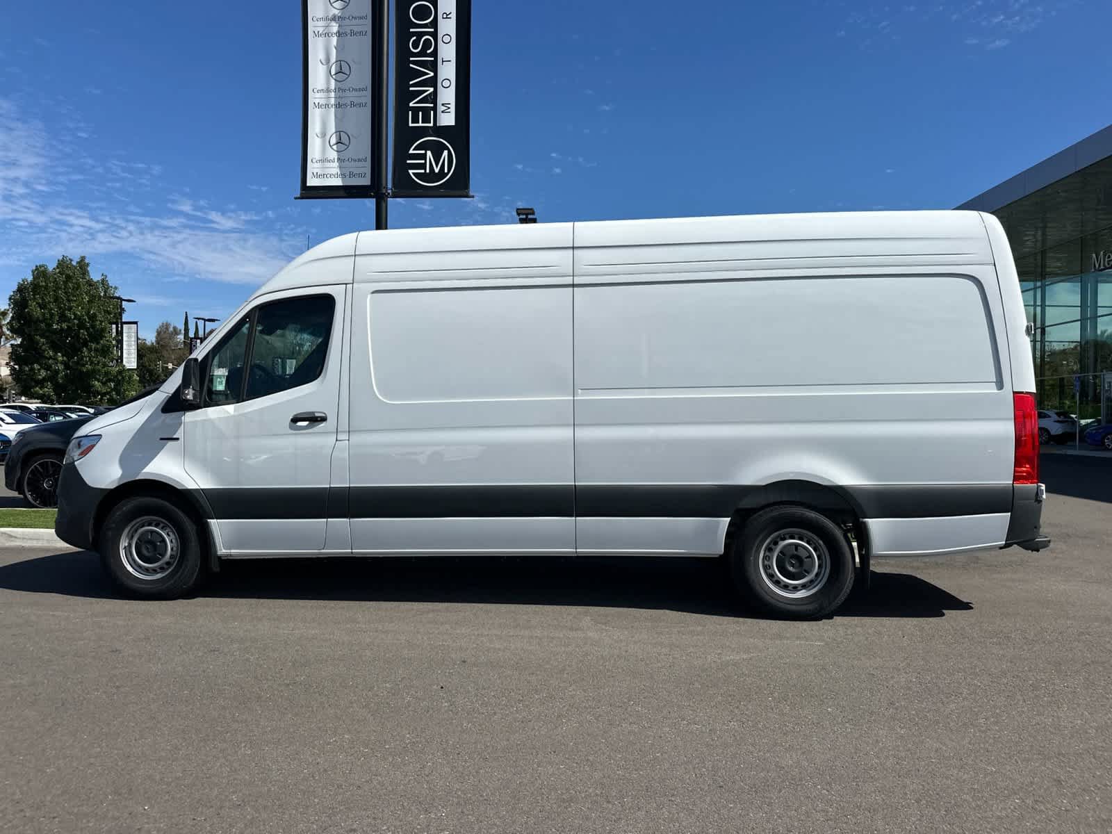 New 2025 Mercedes-Benz eSprinter 170 Cargo image 6