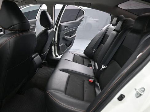 Used 2022 Nissan Altima 2.0 SR image 18