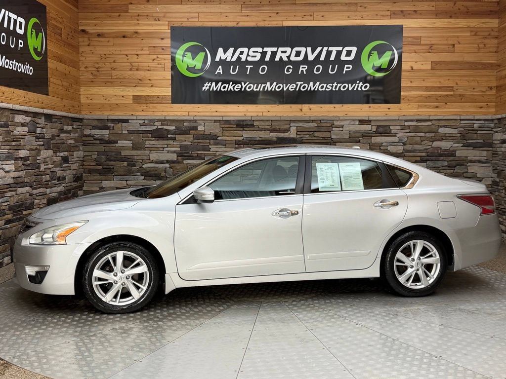 Used 2015 Nissan Altima 2.5 SV w/ Convenience Package FWD image 12
