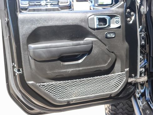 Used 2025 Jeep Wrangler Unlimited Sport AWD/4WD image 21