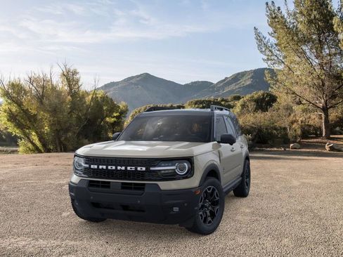 New 2025 Ford Bronco Sport Outer Banks w/ Outer Banks Tech Package+ image 2
