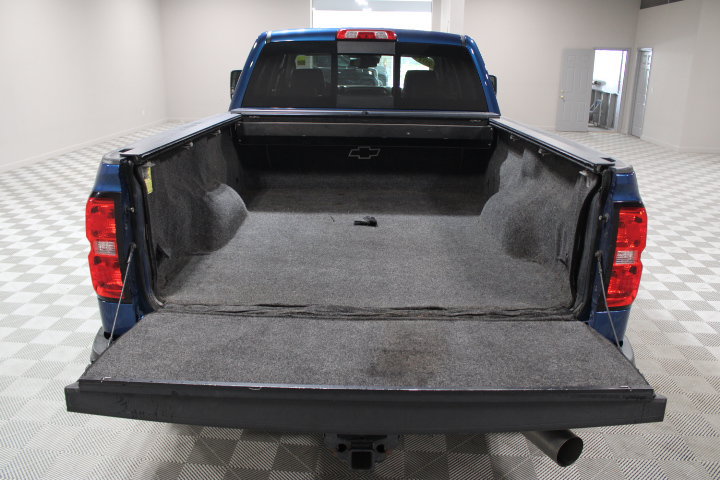 Used 2017 Chevrolet Silverado 2500 High Country w/ Duramax Plus Package AWD/4WD image 15