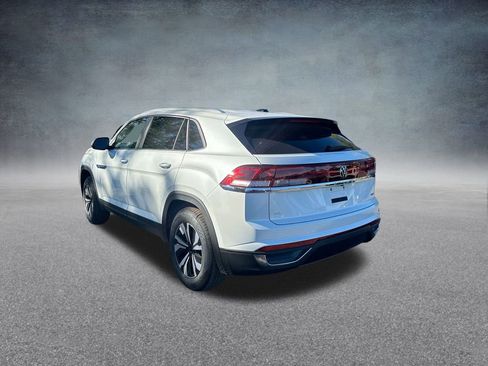 New 2026 Volkswagen Atlas Cross Sport SE image 29