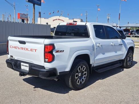 Used 2024 Chevrolet Colorado Z71 w/ Z71 Convenience Package 2 AWD/4WD image 7
