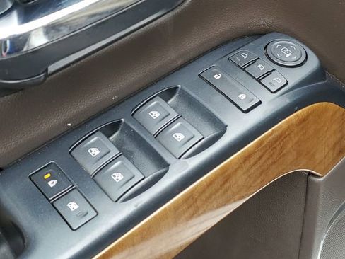 Used 2018 Chevrolet Silverado 1500 LTZ w/ Sport Package image 20