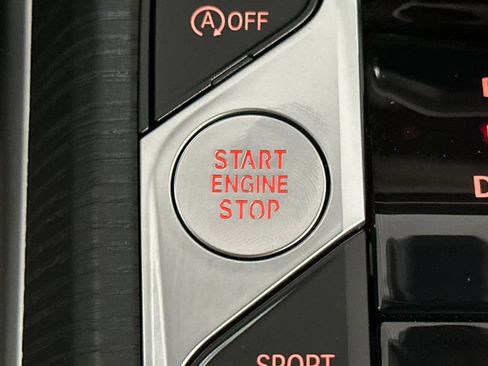 Used 2025 BMW 440i xDrive Coupe w/ Premium Package image 22