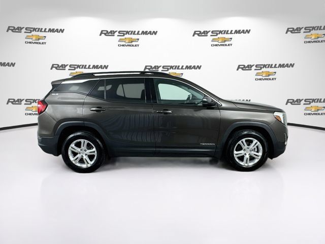Used 2020 GMC Terrain SLE w/ Driver Convenience Package AWD/4WD image 8