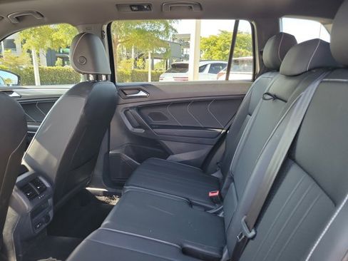 Used 2023 Volkswagen Tiguan SE R-Line image 13