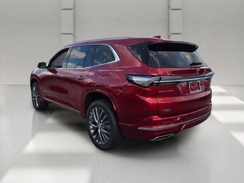 Used 2026 Buick Enclave Avenir w/ Super Cruise Package FWD image 3