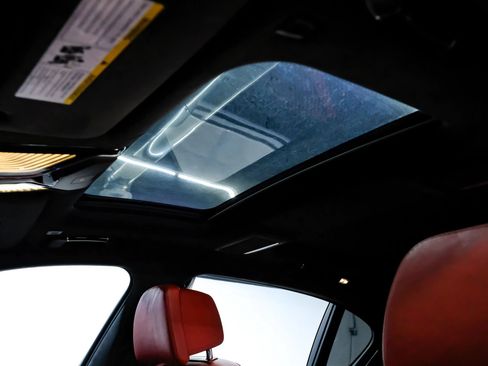 Used 2018 BMW M760i xDrive AWD/4WD image 5