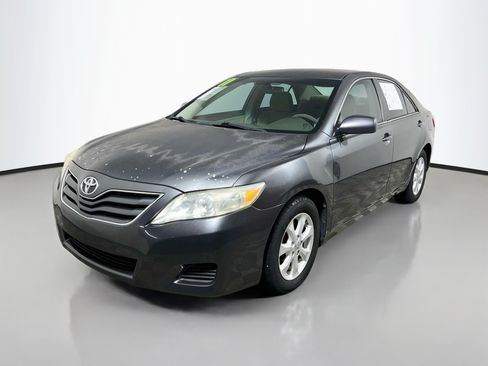Used 2011 Toyota Camry LE w/ LE Extra-Value Pkg FWD image 10