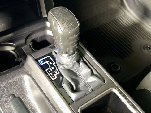 Used 2021 Toyota Tacoma TRD Sport image 25