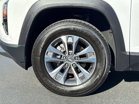 Used 2026 Chevrolet Equinox LT image 6