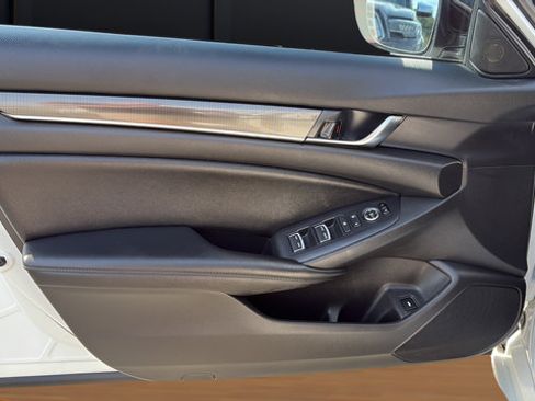 Used 2022 Honda Accord Sport Special Edition image 16
