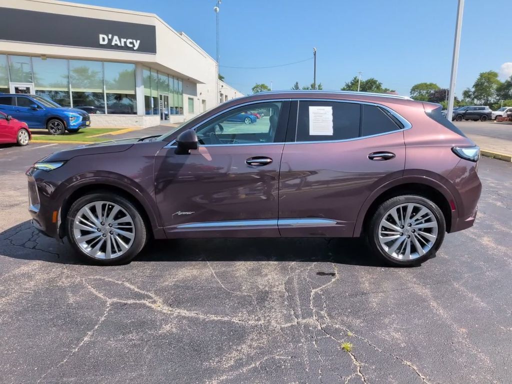 Used 2024 Buick Envision Avenir AWD/4WD image 10