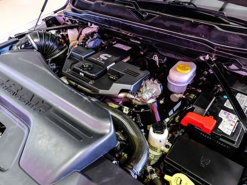 Used 2024 RAM 3500 Laramie w/ Towing Technology Group image 48