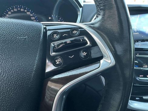 Used 2016 Cadillac SRX Luxury FWD image 23