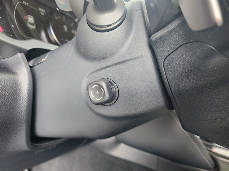 Used 2022 Lexus IS 350 F Sport w/ Navigation Package AWD/4WD image 27