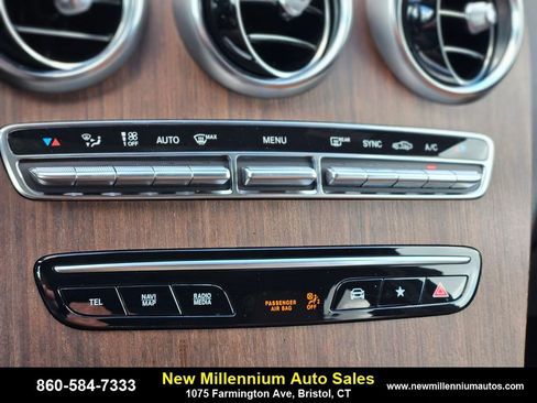 Used 2020 Mercedes-Benz GLC 43 AMG 4MATIC image 23