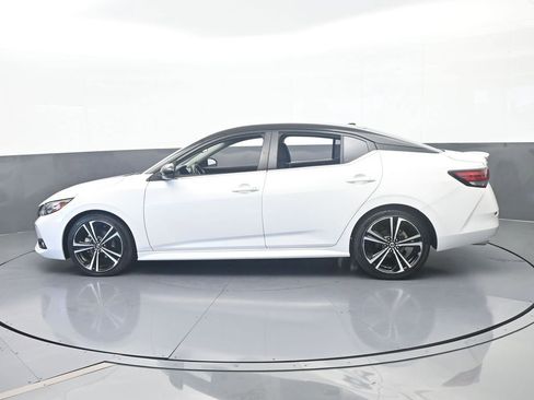 Used 2021 Nissan Sentra SR FWD image 3