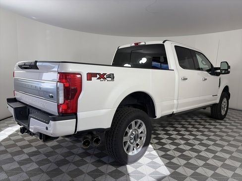 Certified 2019 Ford F250 Limited w/ FX4 Off-Road Package image 7
