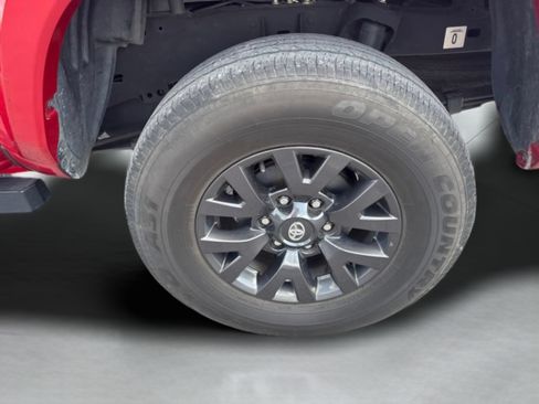 Used 2021 Toyota Tacoma SR5 RWD image 35