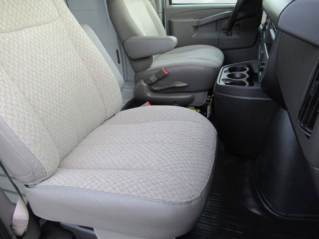 New 2025 Chevrolet Express 3500 Extended w/ Driver Convenience Package RWD image 9