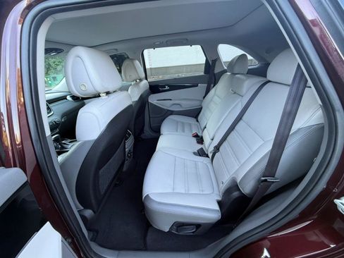 Used 2016 Kia Sorento SX AWD/4WD image 12