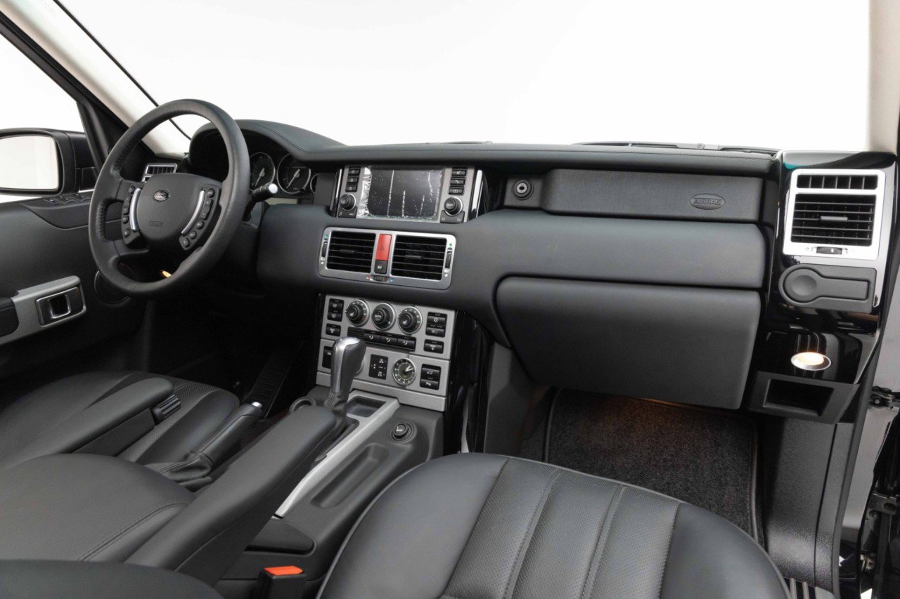 Used 2006 Land Rover Range Rover Supercharged AWD/4WD image 2