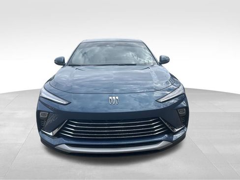 Used 2025 Buick Envista Preferred image 9