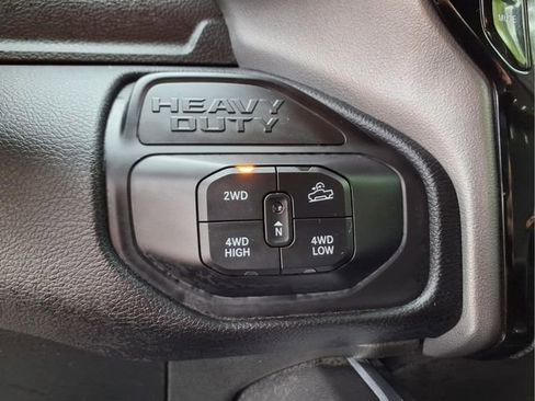 Used 2025 RAM 2500 Big Horn AWD/4WD image 19