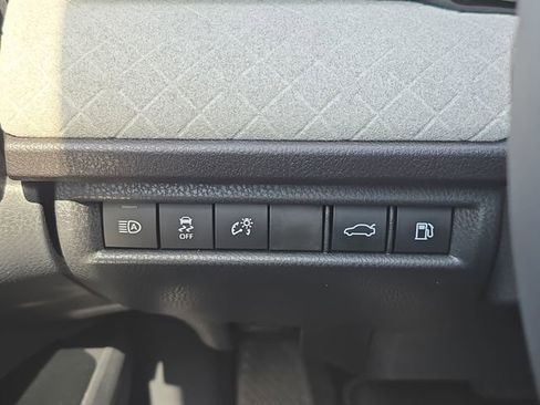Used 2026 Toyota Camry XLE FWD image 26