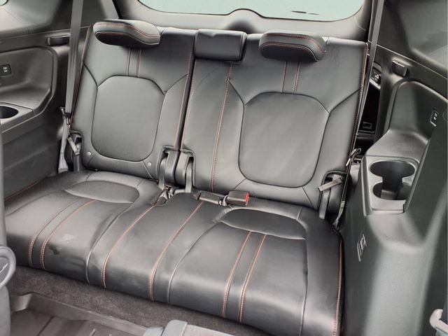 Used 2025 Honda Pilot TrailSport image 15