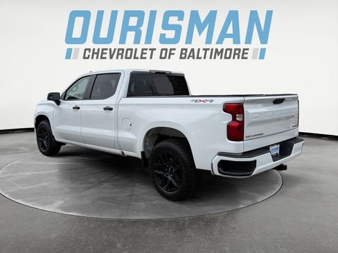 Used 2023 Chevrolet Silverado 1500 Custom image 4