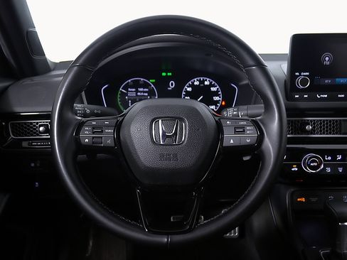 Used 2025 Honda Civic Sport image 25