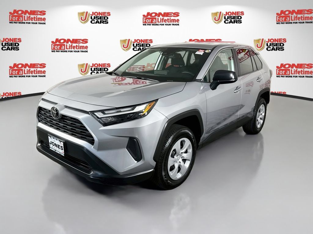 Certified 2025 Toyota RAV4 LE AWD/4WD image 13
