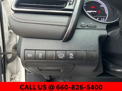 Used 2020 Toyota Camry LE FWD image 14