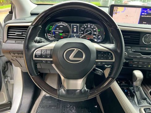 Used 2017 Lexus RX 450h AWD w/ Luxury Package image 13