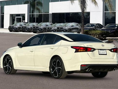 Used 2024 Nissan Altima 2.5 SR image 5