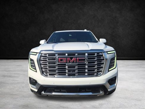 Used 2025 GMC Yukon Denali image 11