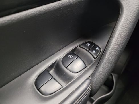 Used 2017 Nissan Rogue SV w/ SV Premium Package AWD/4WD image 27