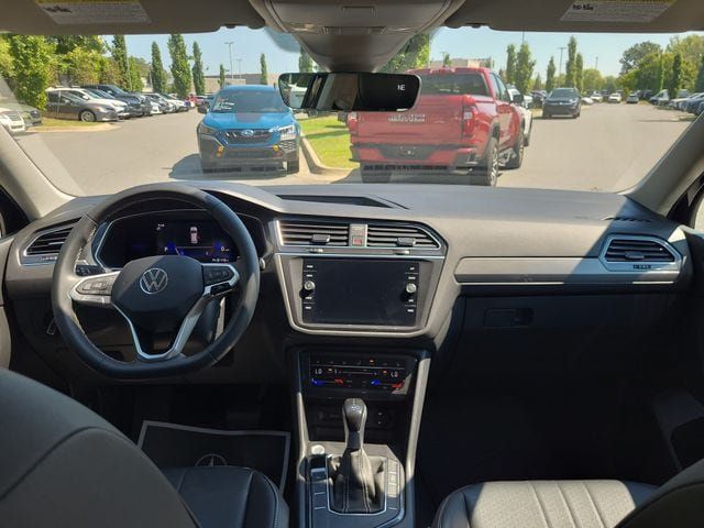 Used 2022 Volkswagen Tiguan SE FWD image 20