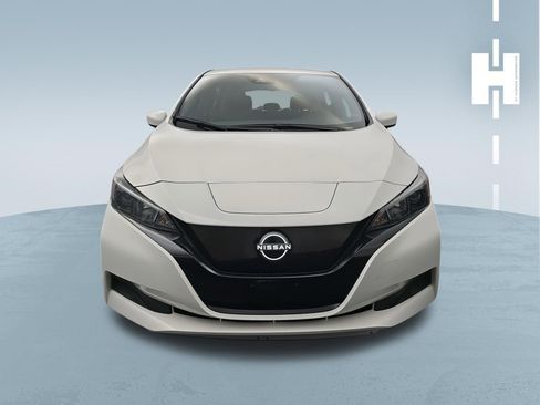 Used 2024 Nissan Leaf S image 2