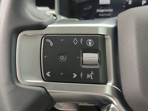 Used 2025 Land Rover Discovery S AWD/4WD image 24