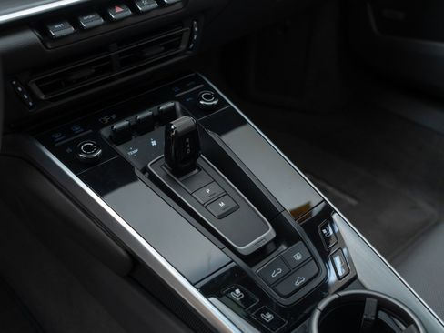 Certified 2022 Porsche 911 Carrera 4 AWD/4WD image 26