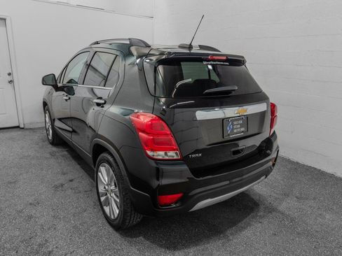 Used 2020 Chevrolet Trax Premier FWD image 6