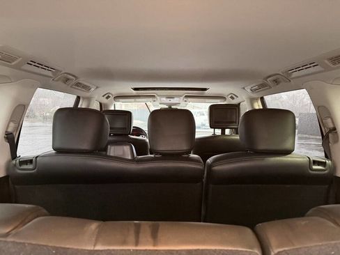 Used 2018 Nissan Armada Platinum image 19